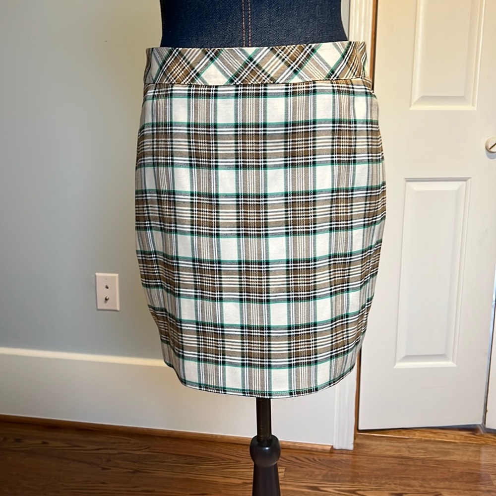Primark skirt cream green brown plaid size 6 NWT